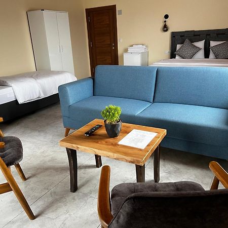Ada Konak Otel Urla Esterno foto