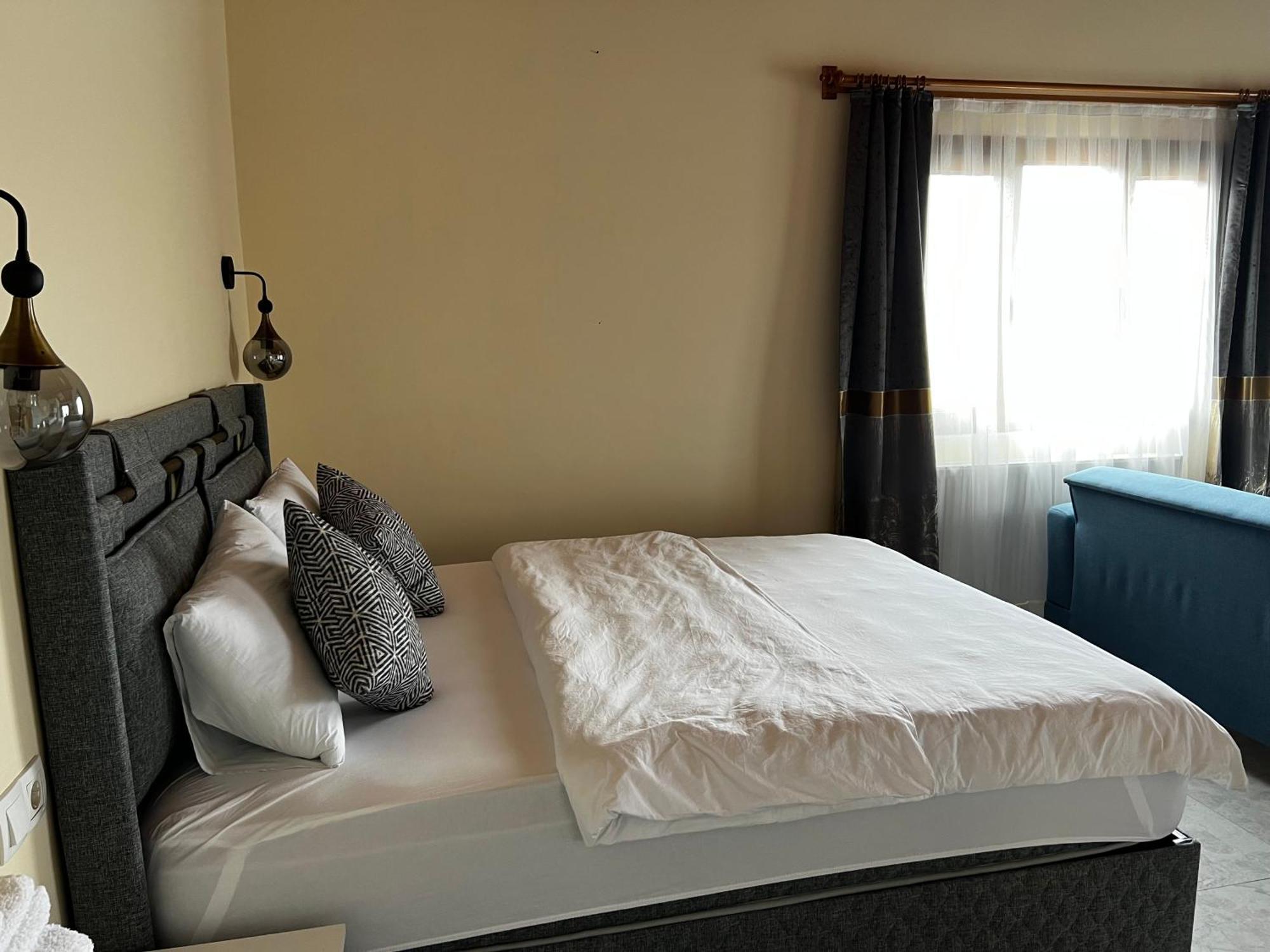 Ada Konak Otel Urla Esterno foto